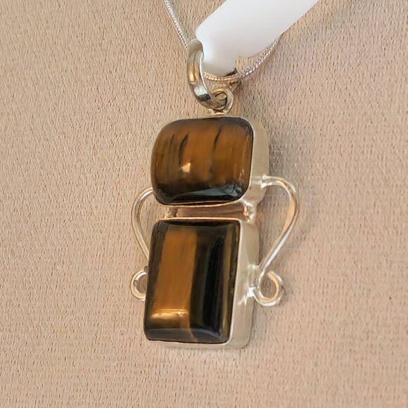 NEW HAND CRAFTED Tiger Eye Pendant with 18" Sterling Necklace - Picture 1 of 7